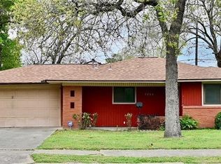 5206 Saxon Dr, Houston, TX 77092