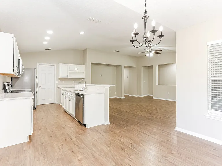 76199 Tideview Ln — Photo 6