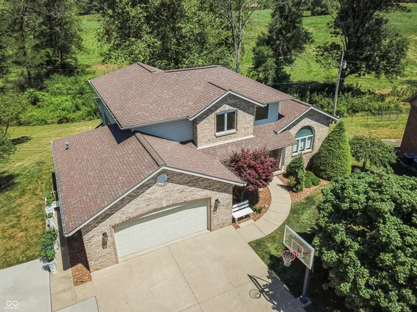 1220 E Michael Ct, Greensburg, IN 47240