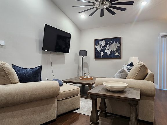 4th image of 6378 W Flanders Ln