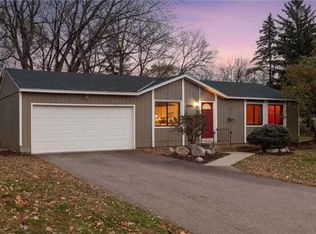 112010 Faber Ln #1, Chaska, MN 55318