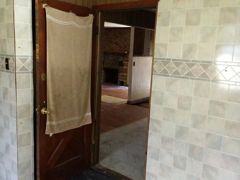 313 Station St — Photo 5