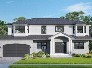 11 Chelsea Dr, Syosset, NY 11791