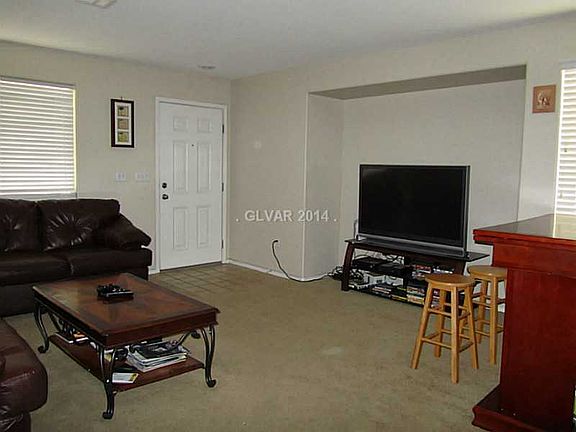 2nd image of 3918 Philomena St