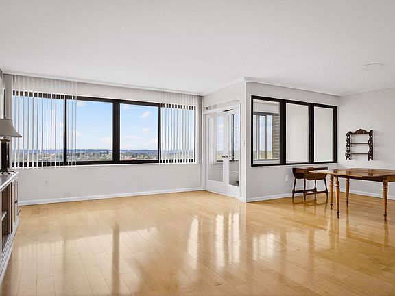 5th image of 750 Washington Rd APT 1205
