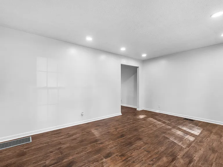 3800 Wiano Dr — Photo 7