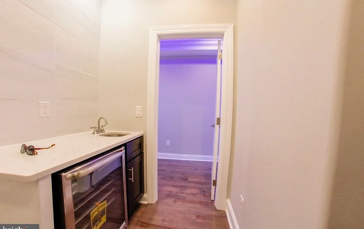 4 bed, 1875 sqft, $2,350 — Photo 4
