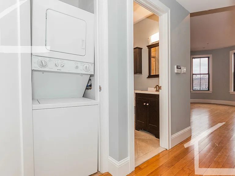 9 Cortes St #3 — Photo 9