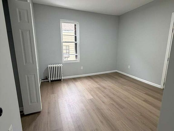 5th image of 316 S 7th St Floor 1