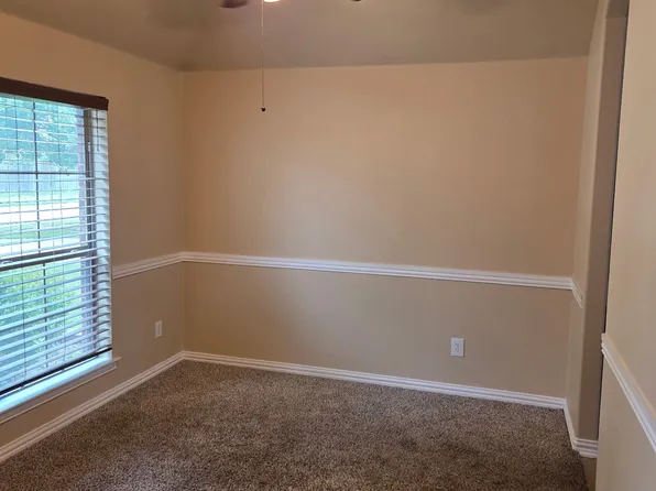 132 Horseshoe Bnd, Waxahachie, TX 75165