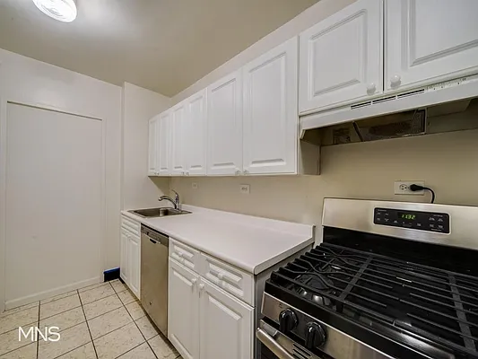 Rented by MNS Marketing | media 16