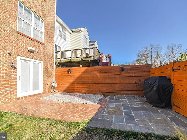 3100 Esser Pl — Photo 34