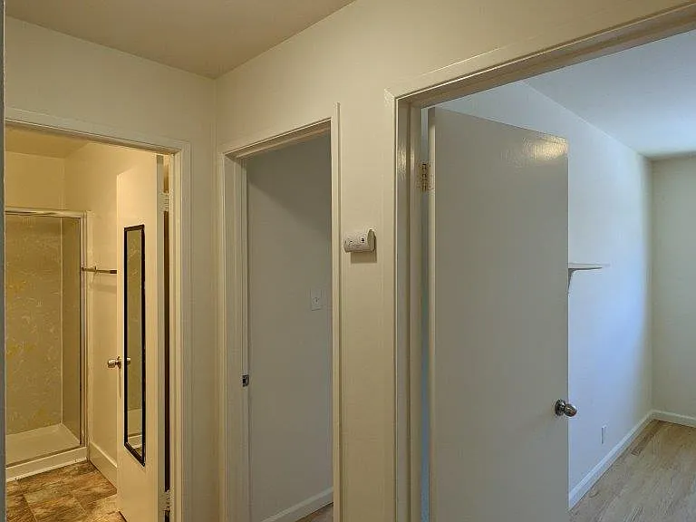 2534 Benvenue Ave — Photo 56