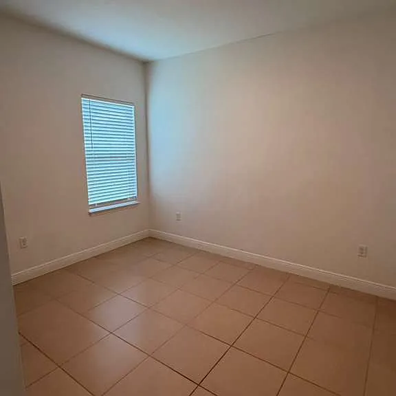 14943 SW 46th Cir — Photo 16
