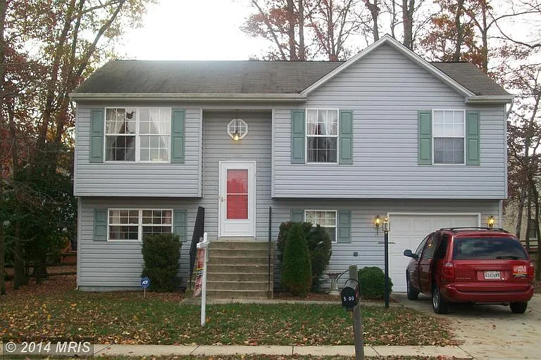 5000 Dorchester Cir photo 1