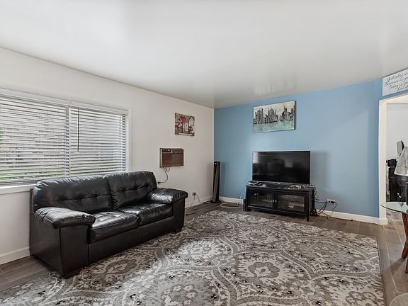2nd image of 1243 E Washington St APT C103