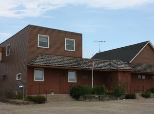 2241 Old 6 Rd, Victor, IA 52347