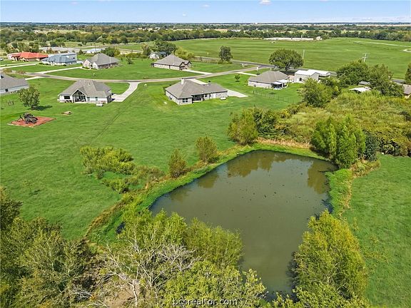 3rd image of 4280 Foxtail Ct