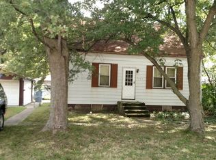 7143 S Roberts Rd, Bridgeview, IL 60455