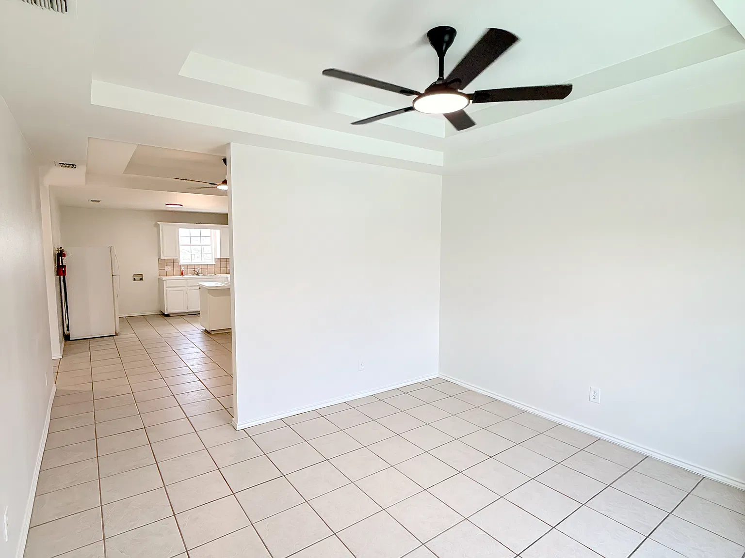 2 bed, 1000 sqft, $855 — Photo 3