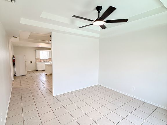 3rd image of 3717 Clavel St #2