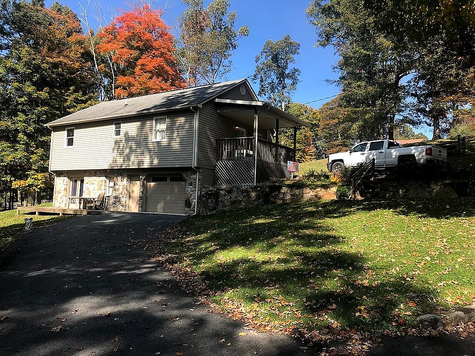 1st image of 301 Paramount Dr