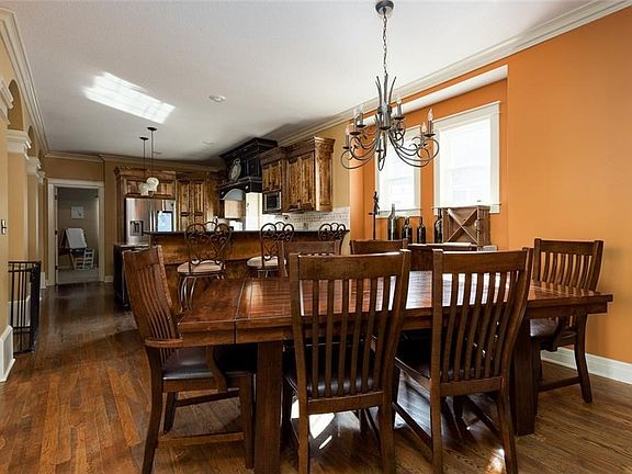 2nd image of 333 Cates Ct
