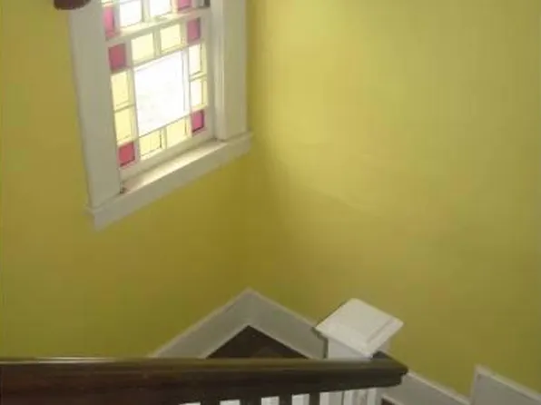 41 9th Ave, Danbury, CT 06810