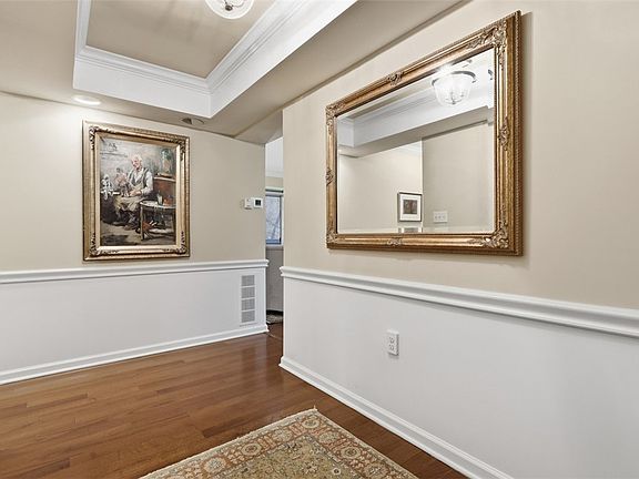 5th image of 300 Fox Chapel Rd APT 407