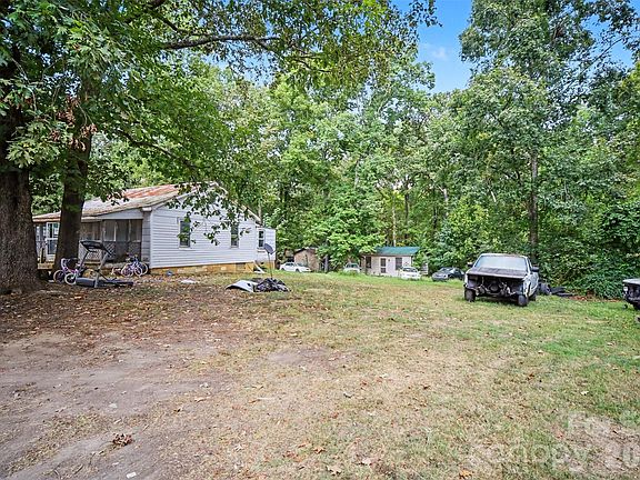 5th image of 1016 Wade Rorie Rd
