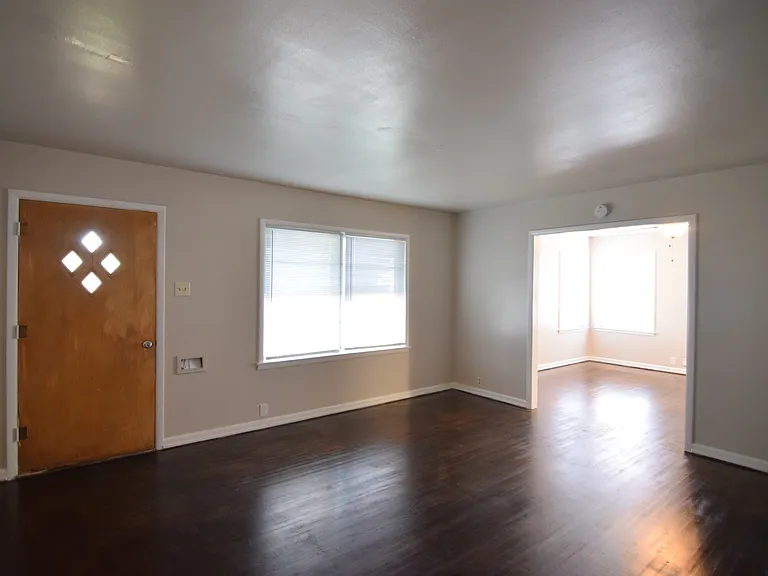 1317 S 15th St — Photo 10