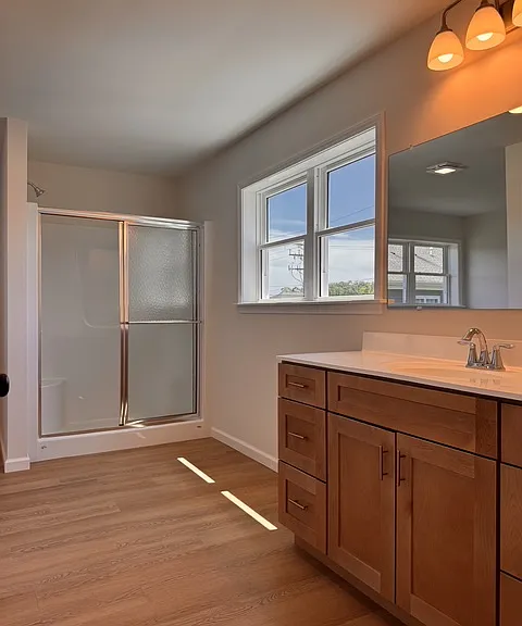 2nd Floor - Master Bath