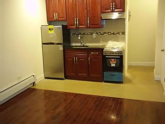 2nd image of 16915 89th Ave #4-D
