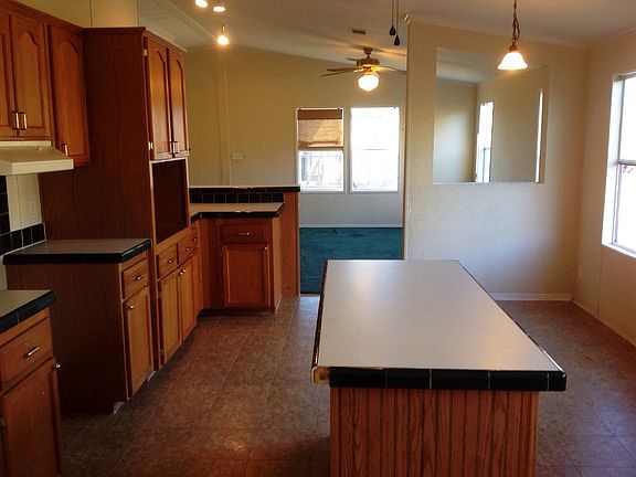 3rd image of 120 County Road 425