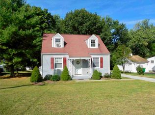 25 Kinderhook Dr, Poughkeepsie, NY 12603