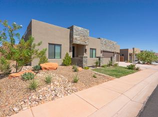 3279 S Sandstone Dr, Hurricane, UT 84737