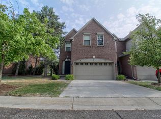 41160 Maplewood Dr, Canton, MI 48187