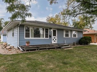 348 22nd St NW, Cedar Rapids, IA 52405
