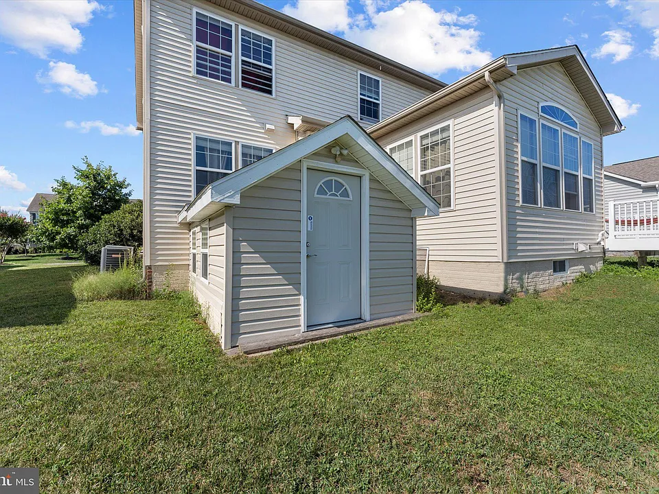 217 Bridgewater Dr