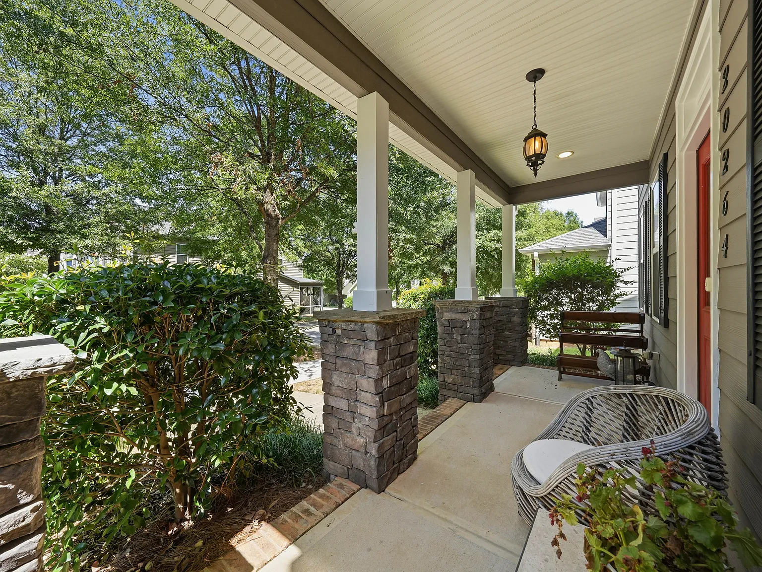 3 bed, 2.5 bath, 2535 sqft, $2,995 — Photo 4