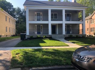 240 Sycamore Rd #1, Lexington, KY 40502