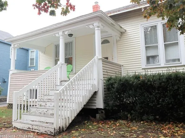 22 North St, Saco, ME 04072