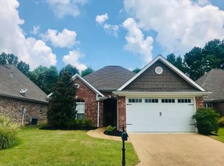 319 Suzanne Ave, Starkville, MS 39759