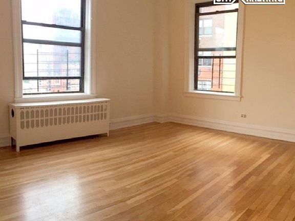 4th image of 311 E 72nd St APT 11A