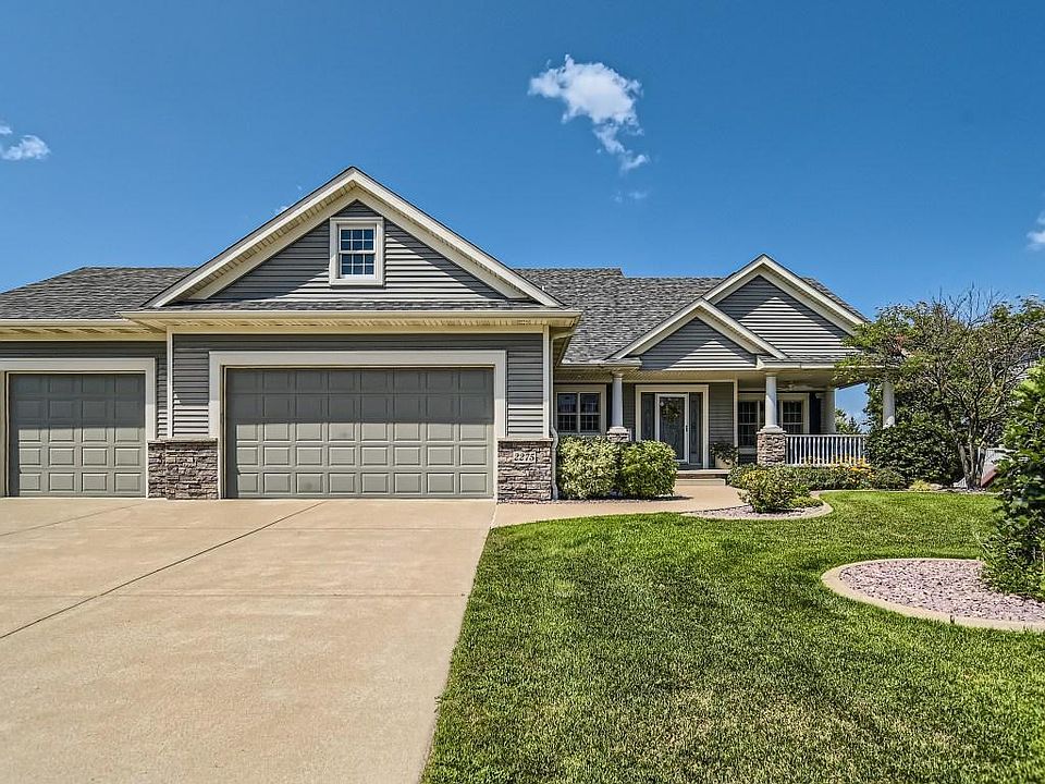 1st image of 2275 132nd Ln NE