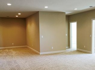 16610 Diamonte Ct, Lakeville, MN 55044