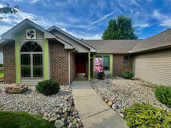 5th image of 1773 E Ravenwood Ln