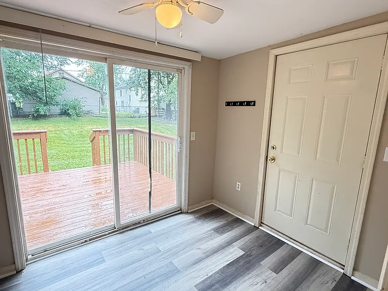 1331 Forest Ave — Photo 12