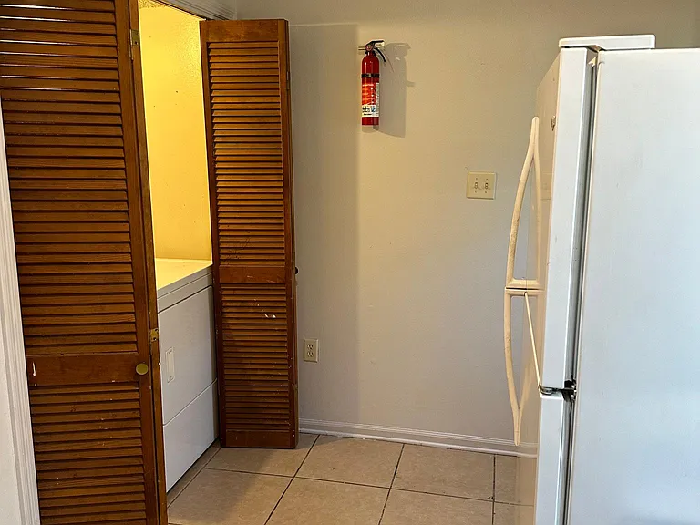 5403 Nicholson Dr #D — Photo 10