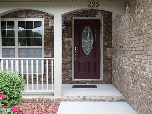 3rd image of 235 Lakeview Dr